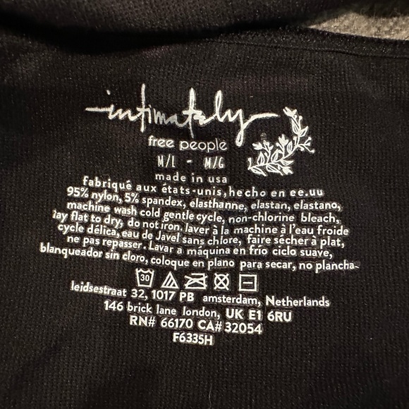 Free People halter crop in black - Picture 6 of 7